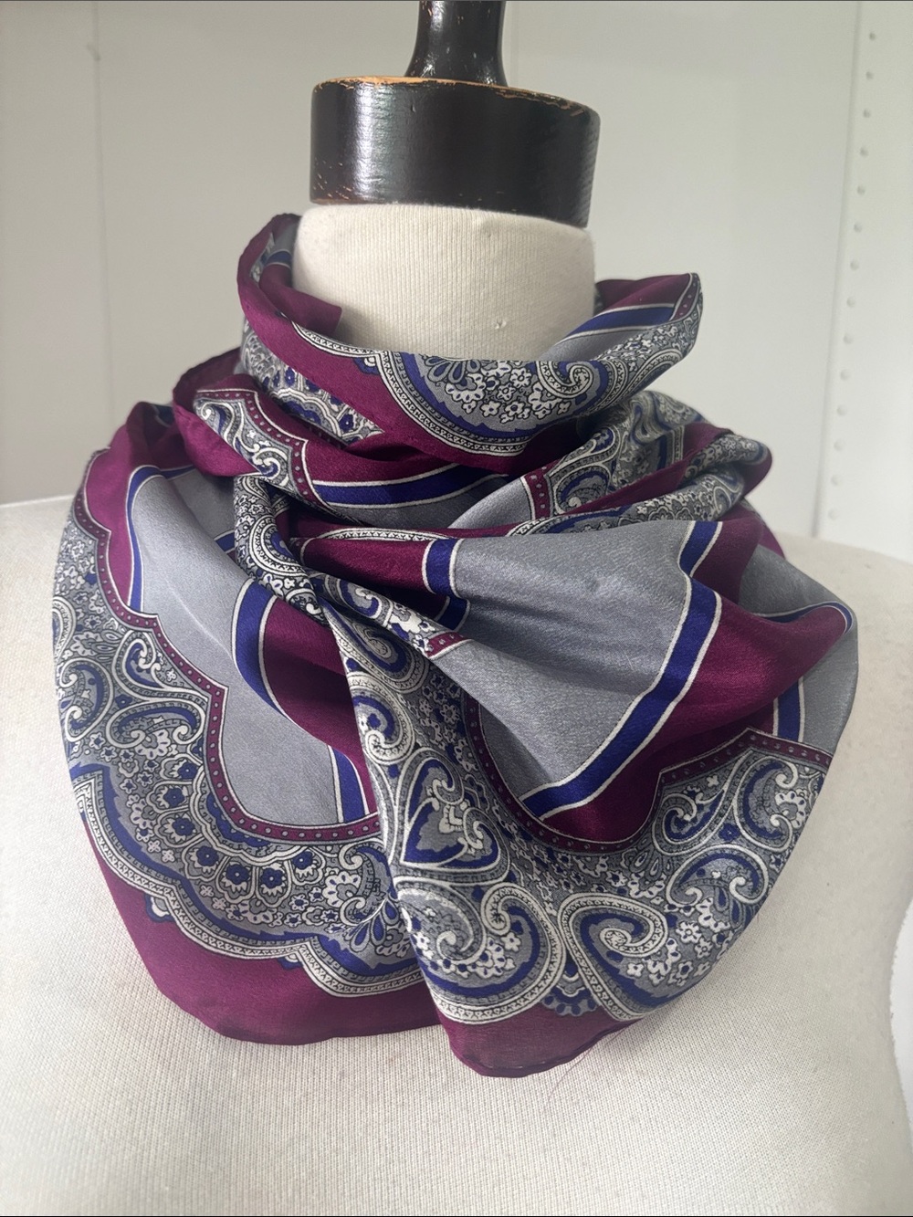 Oscar de la Renta Plum, Gray and Blue Paisley Silk Scarf